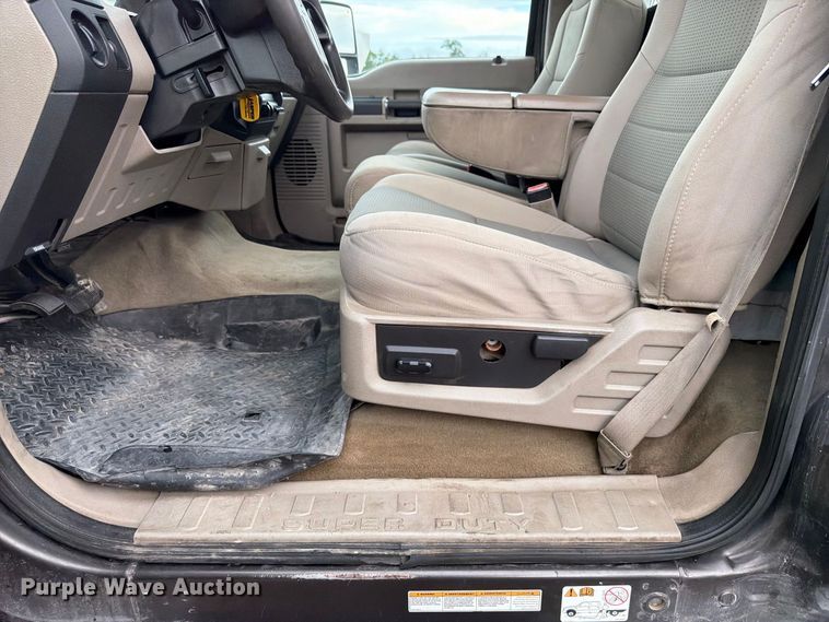image for item FP3079 2008 Ford F550 Super Duty flatbed truck