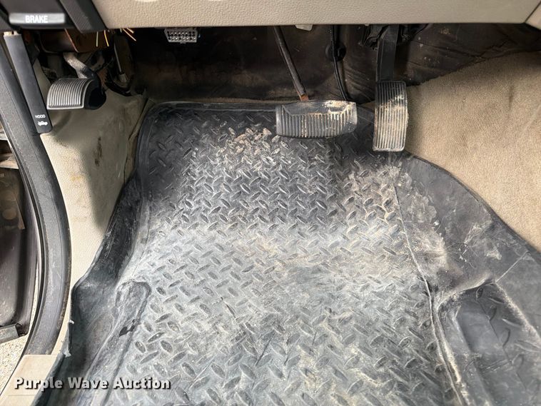 image for item FP3079 2008 Ford F550 Super Duty flatbed truck