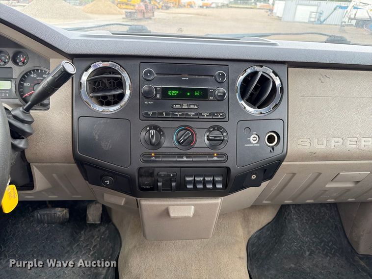 image for item FP3079 2008 Ford F550 Super Duty flatbed truck