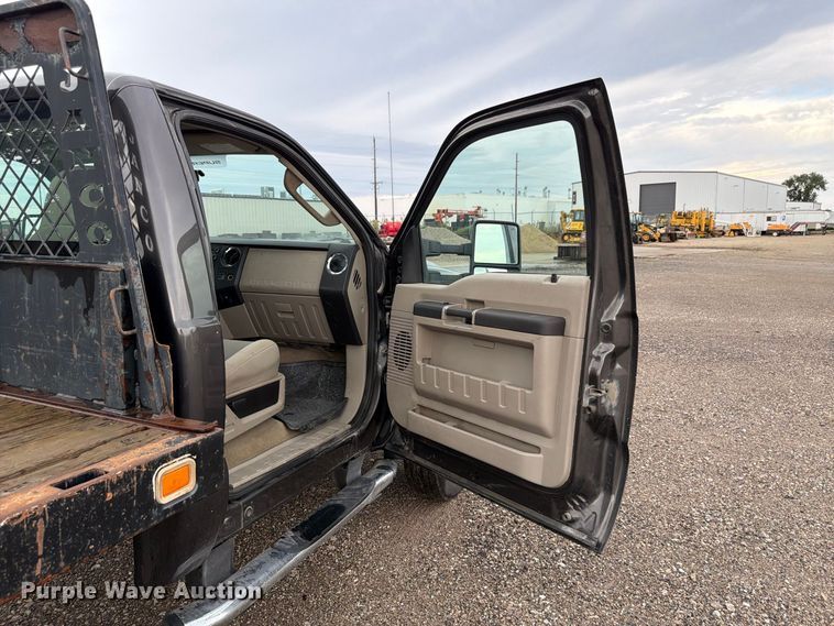 image for item FP3079 2008 Ford F550 Super Duty flatbed truck