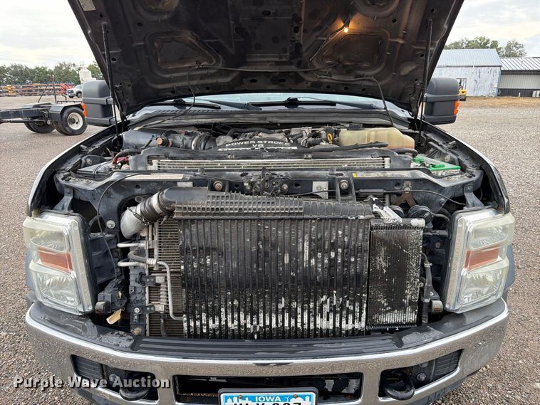 image for item FP3079 2008 Ford F550 Super Duty flatbed truck