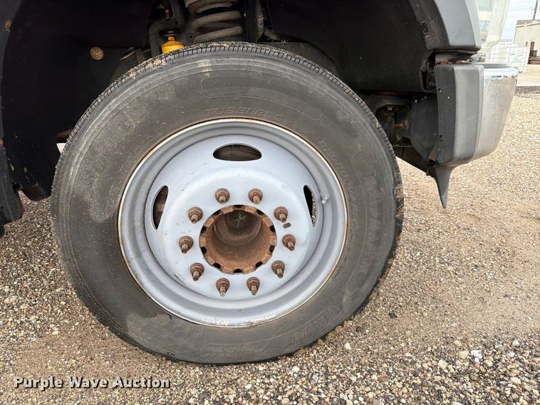 image for item FP3079 2008 Ford F550 Super Duty flatbed truck