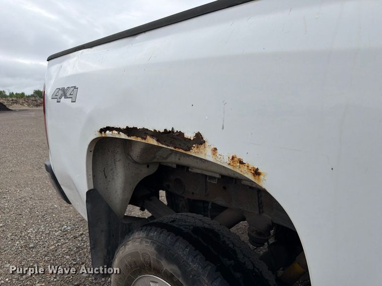 image for item FP3081 2013 Chevrolet Silverado 2500 Crew Cab pickup truck