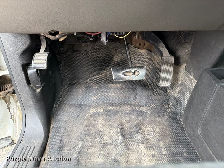 image for item FP3081 2013 Chevrolet Silverado 2500 Crew Cab pickup truck
