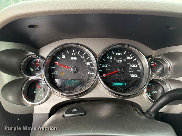 image for item FP3081 2013 Chevrolet Silverado 2500 Crew Cab pickup truck