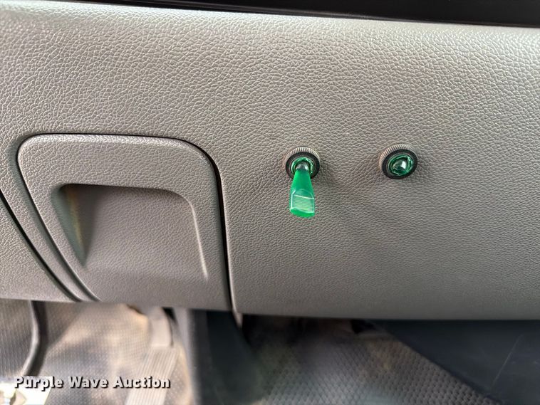 image for item FP3081 2013 Chevrolet Silverado 2500 Crew Cab pickup truck