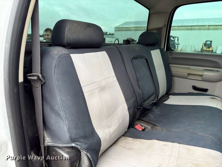 image for item FP3081 2013 Chevrolet Silverado 2500 Crew Cab pickup truck