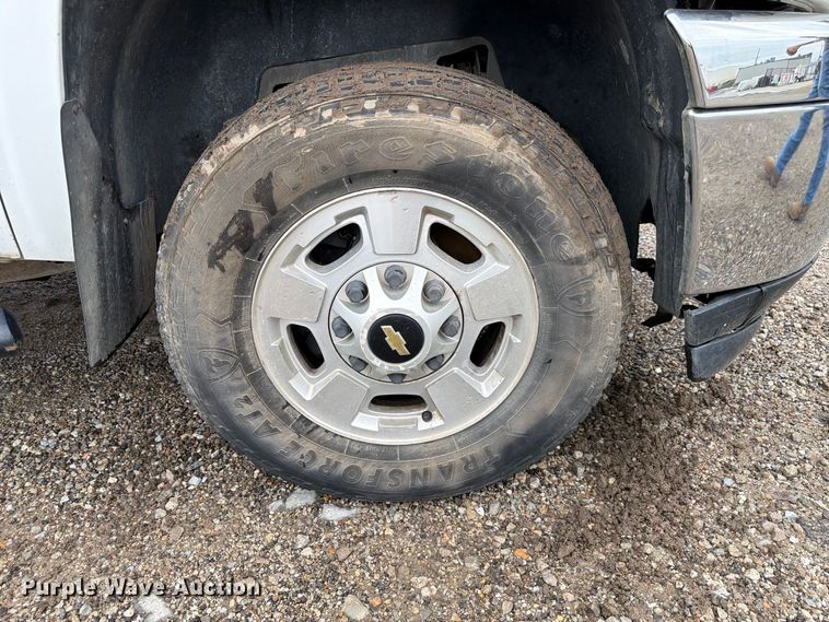image for item FP3081 2013 Chevrolet Silverado 2500 Crew Cab pickup truck