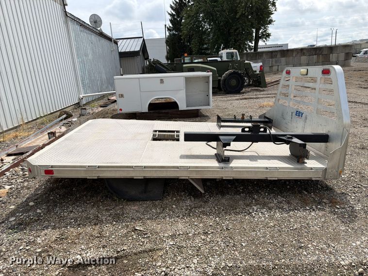 image for item FP3085 EBY 1100 flatbed