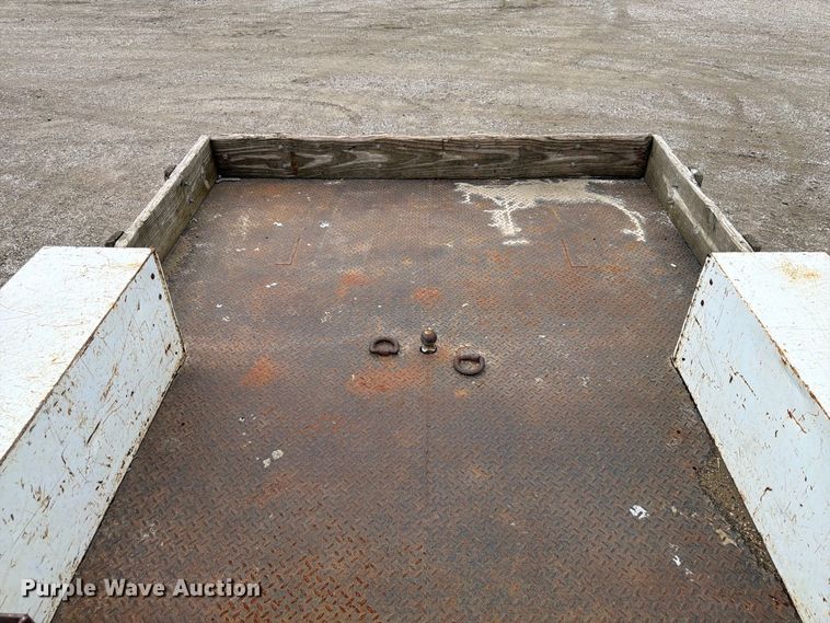 image for item FP3086 2008 Ford F350 Super Duty Crew Cab flatbed pickup truck