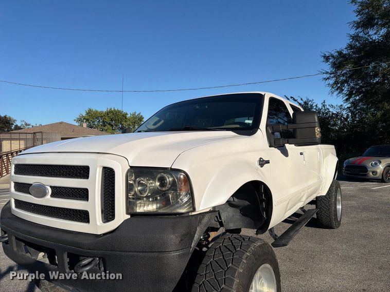 image for item FP3093 2007 Ford F250 Super Duty King Ranch Crew Cab pickup truck