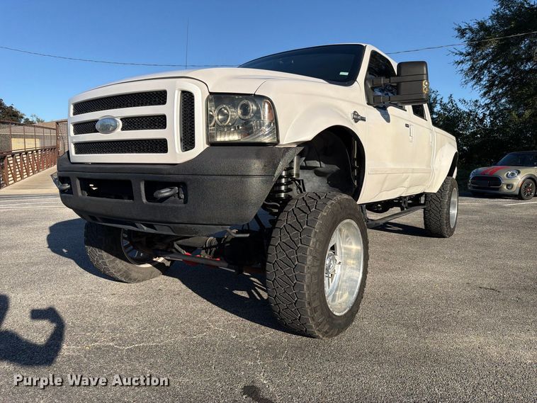 image for item FP3093 2007 Ford F250 Super Duty King Ranch Crew Cab pickup truck