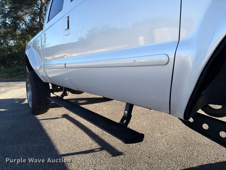 image for item FP3093 2007 Ford F250 Super Duty King Ranch Crew Cab pickup truck