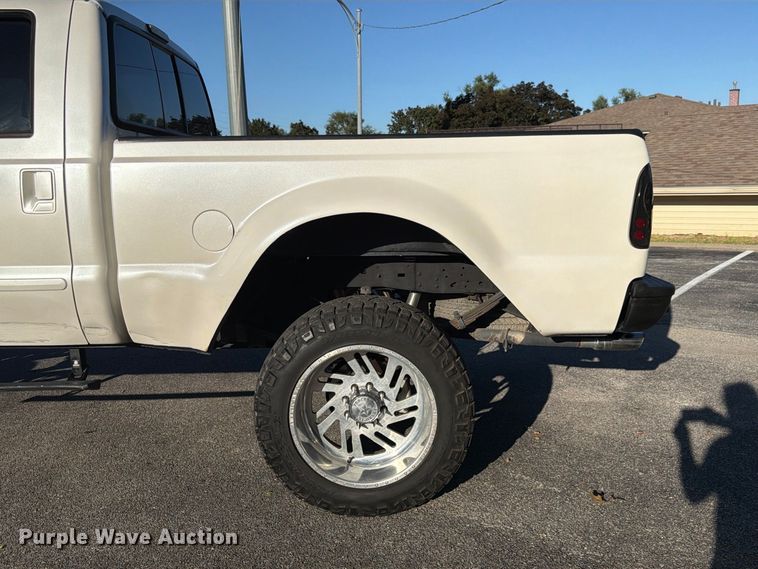 image for item FP3093 2007 Ford F250 Super Duty King Ranch Crew Cab pickup truck