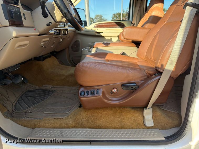 image for item FP3093 2007 Ford F250 Super Duty King Ranch Crew Cab pickup truck