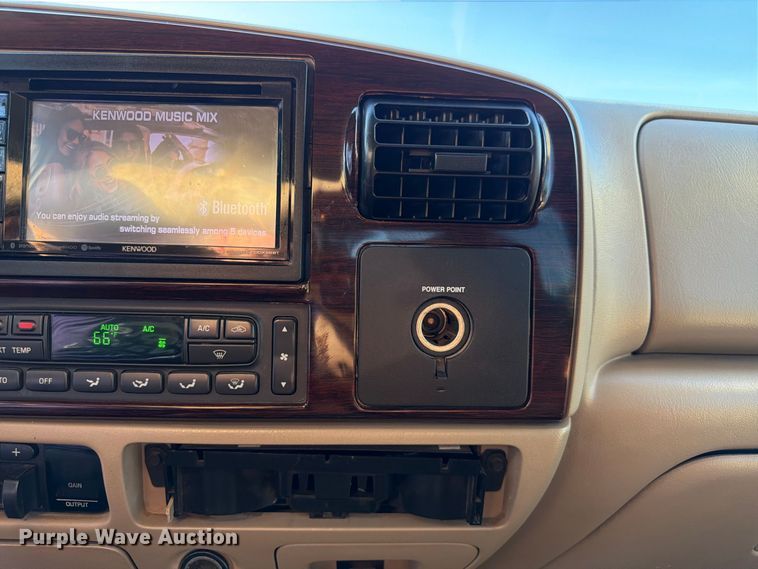 image for item FP3093 2007 Ford F250 Super Duty King Ranch Crew Cab pickup truck