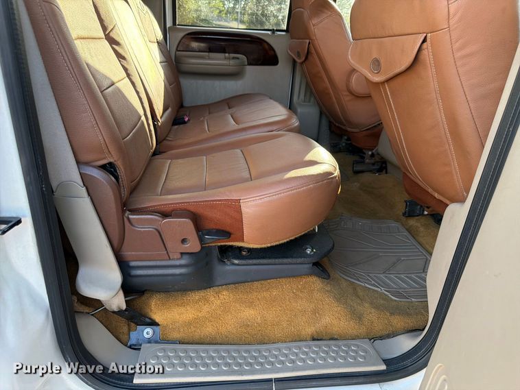 image for item FP3093 2007 Ford F250 Super Duty King Ranch Crew Cab pickup truck