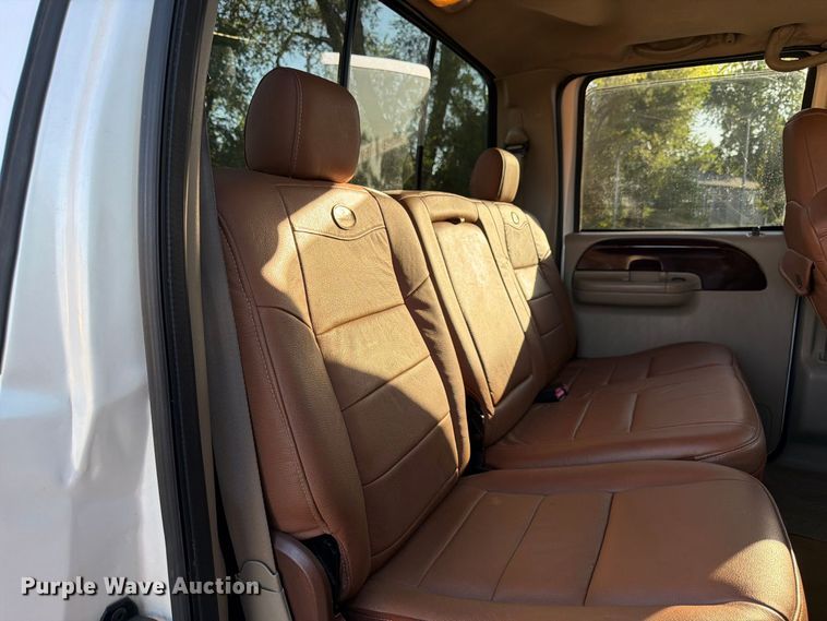 image for item FP3093 2007 Ford F250 Super Duty King Ranch Crew Cab pickup truck