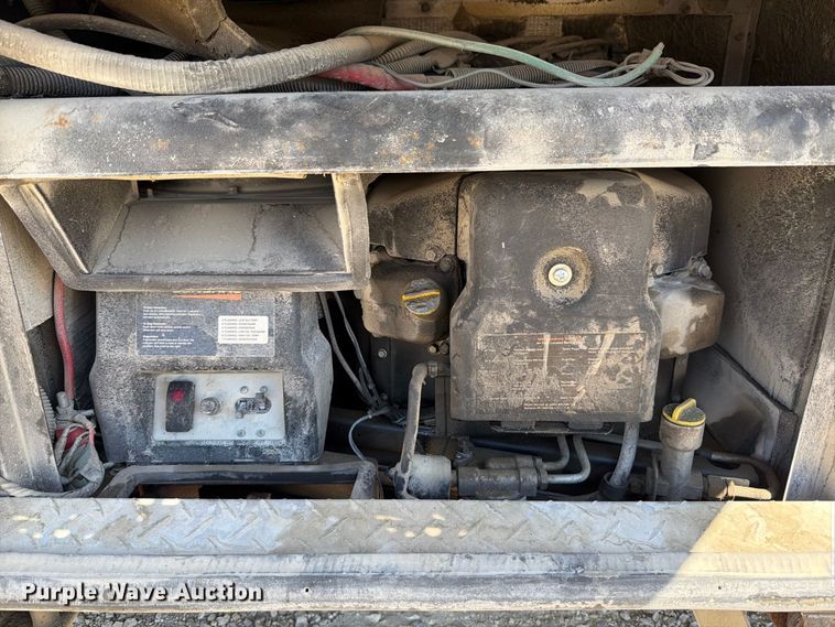 image for item FT6241 1996 Chevrolet Motorhome Chassis party bus