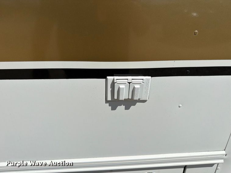 image for item FT6241 1996 Chevrolet Motorhome Chassis party bus