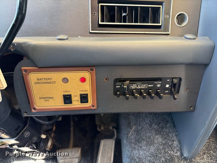 image for item FT6241 1996 Chevrolet Motorhome Chassis party bus
