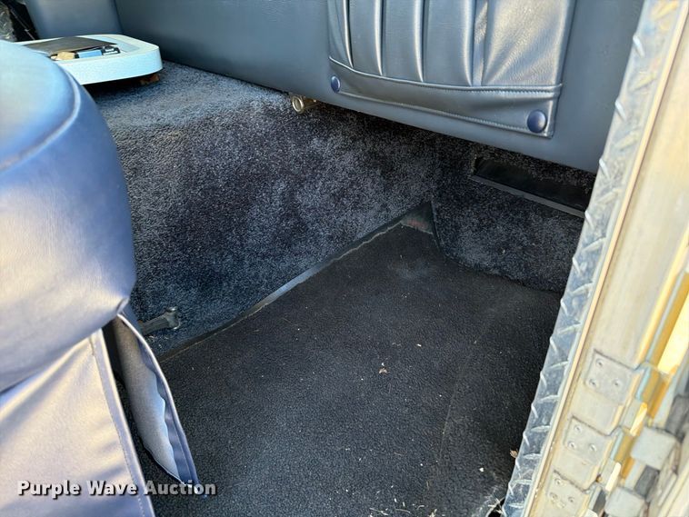 image for item FT6241 1996 Chevrolet Motorhome Chassis party bus