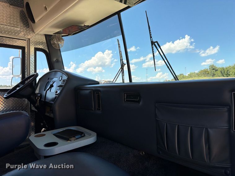 image for item FT6241 1996 Chevrolet Motorhome Chassis party bus