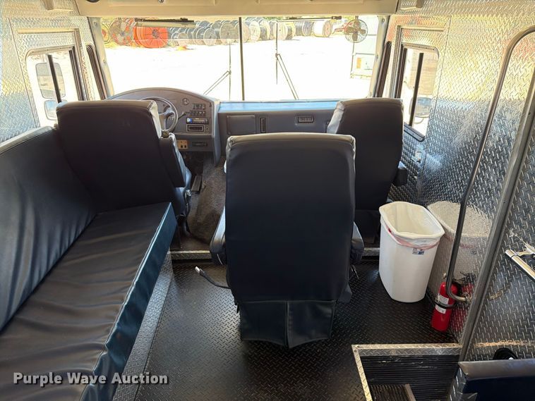 image for item FT6241 1996 Chevrolet Motorhome Chassis party bus