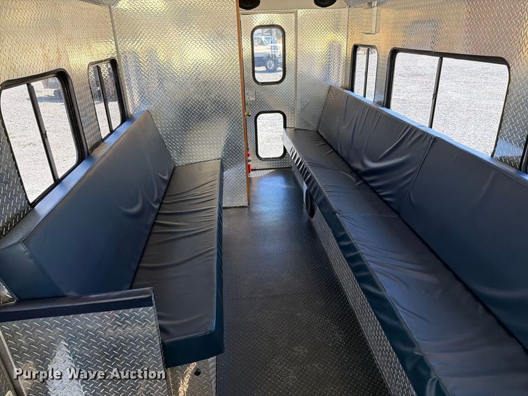 image for item FT6241 1996 Chevrolet Motorhome Chassis party bus