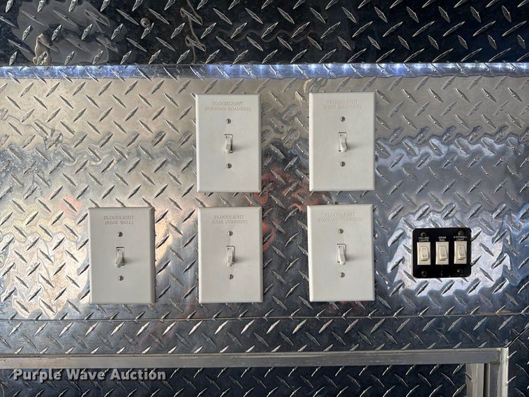 image for item FT6241 1996 Chevrolet Motorhome Chassis party bus