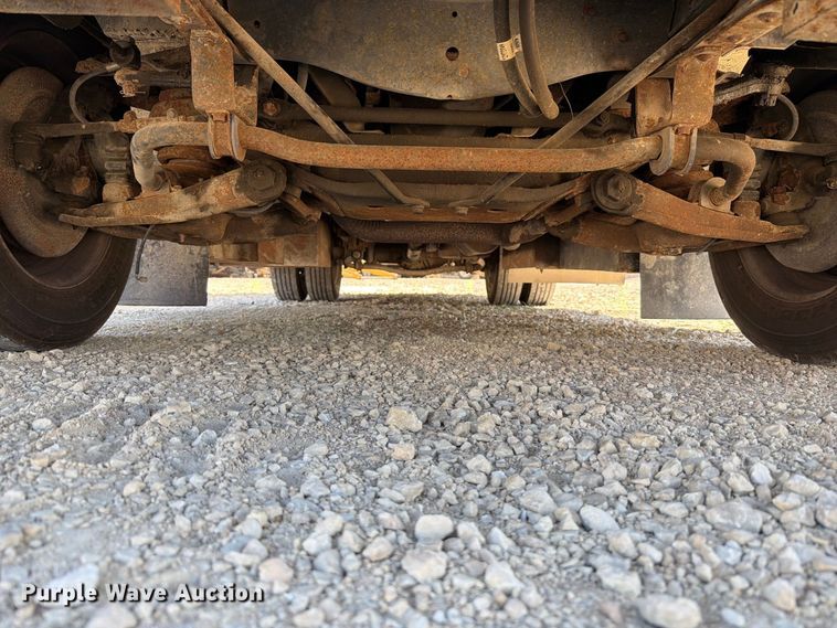 image for item FT6241 1996 Chevrolet Motorhome Chassis party bus