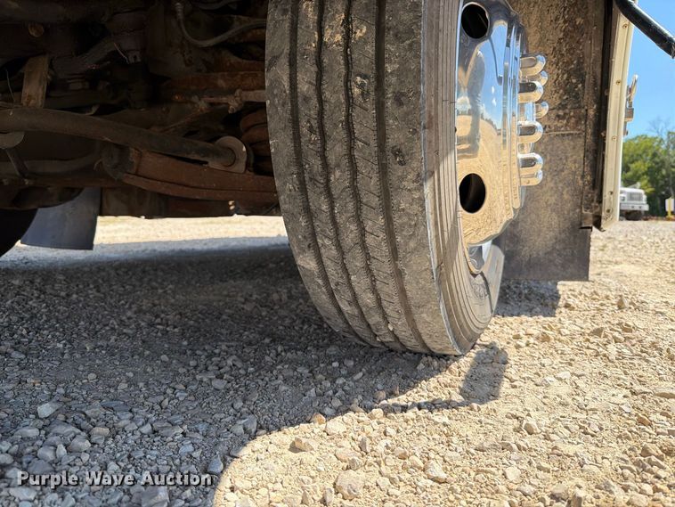image for item FT6241 1996 Chevrolet Motorhome Chassis party bus