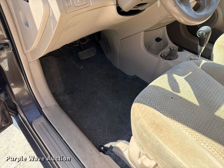 image for item FT6249 2005 Kia Sportage SUV