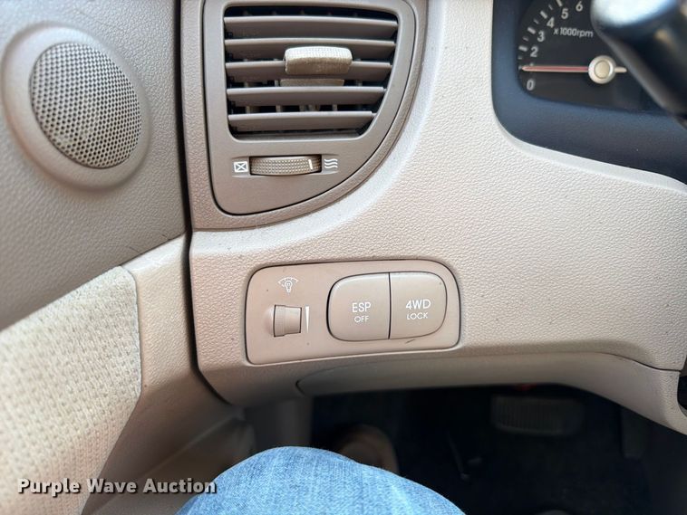 image for item FT6249 2005 Kia Sportage SUV