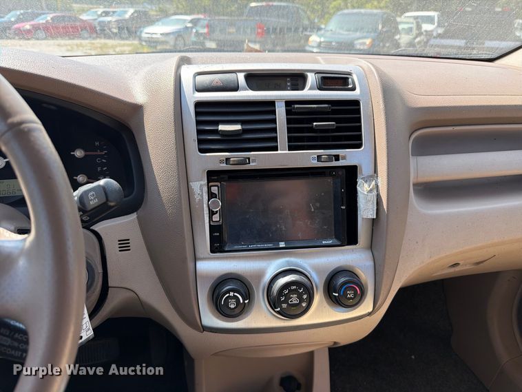 image for item FT6249 2005 Kia Sportage SUV