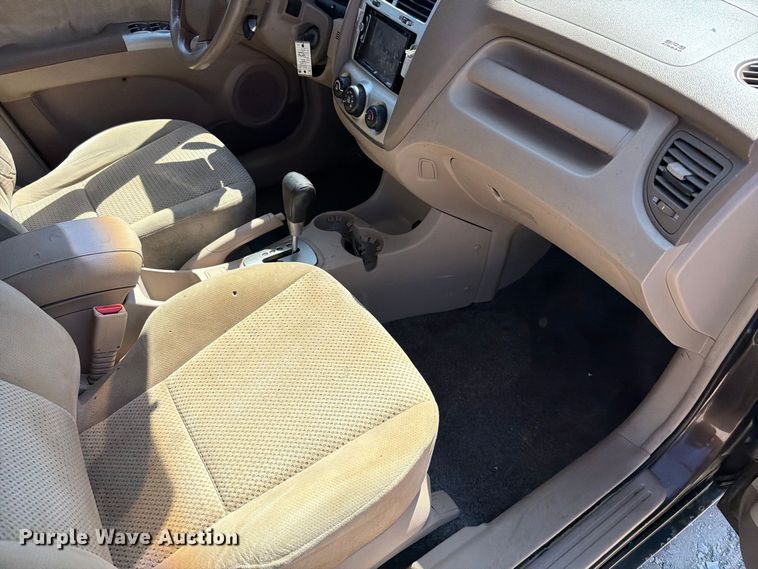 image for item FT6249 2005 Kia Sportage SUV