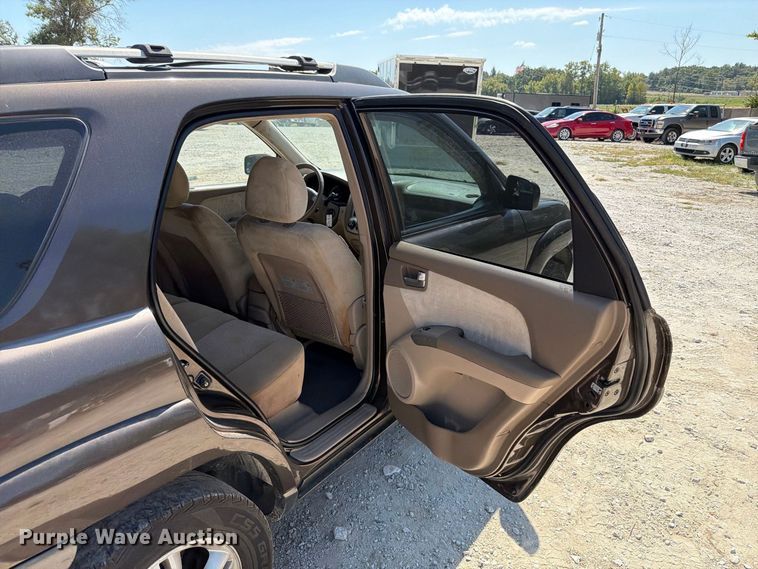 image for item FT6249 2005 Kia Sportage SUV