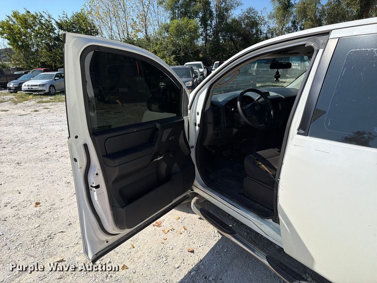 image for item FT6253 2008 Nissan Titan Ext. Cab pickup truck
