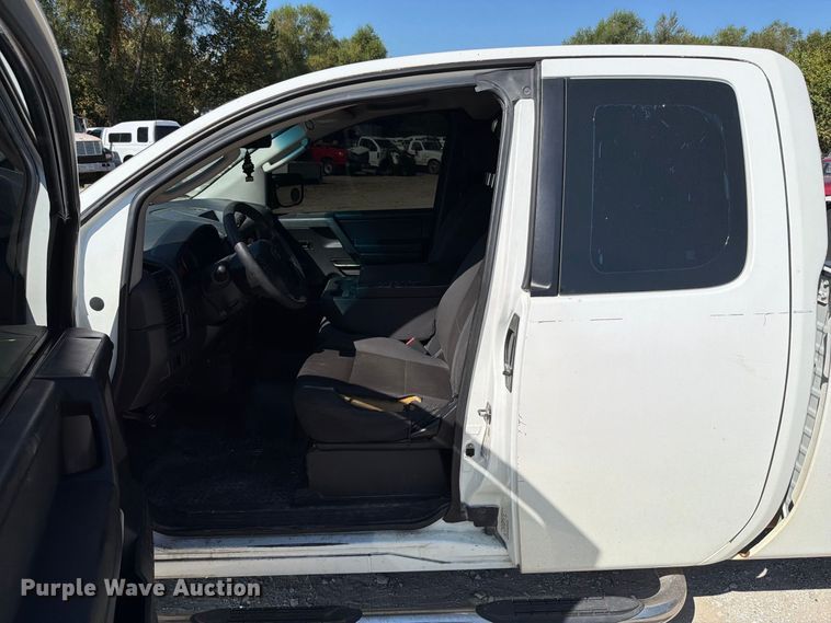 image for item FT6253 2008 Nissan Titan Ext. Cab pickup truck