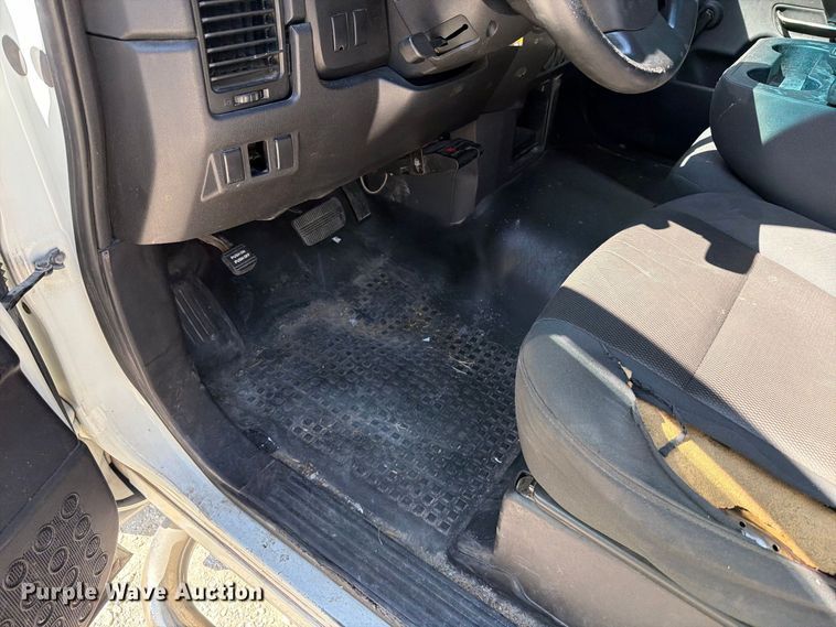 image for item FT6253 2008 Nissan Titan Ext. Cab pickup truck