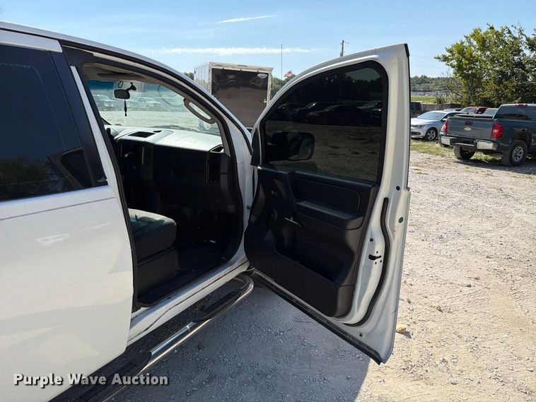 image for item FT6253 2008 Nissan Titan Ext. Cab pickup truck