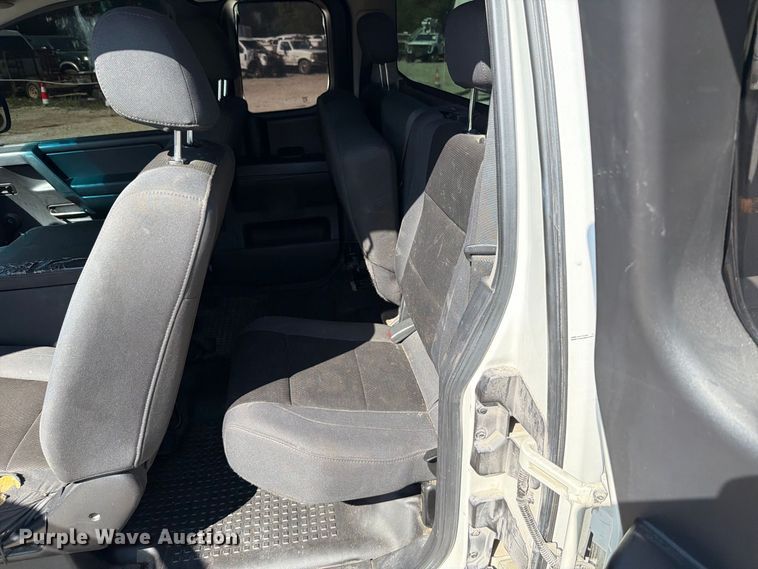 image for item FT6253 2008 Nissan Titan Ext. Cab pickup truck