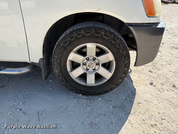 image for item FT6253 2008 Nissan Titan Ext. Cab pickup truck
