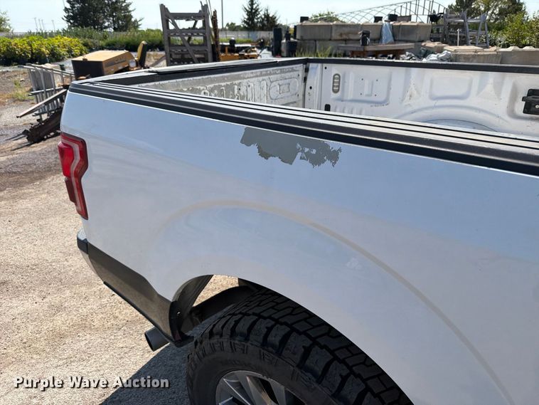 image for item FT6279 2017 Ford F150  XLT Crew Cab pickup truck