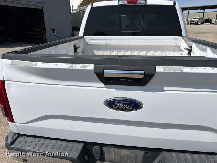 image for item FT6279 2017 Ford F150  XLT Crew Cab pickup truck