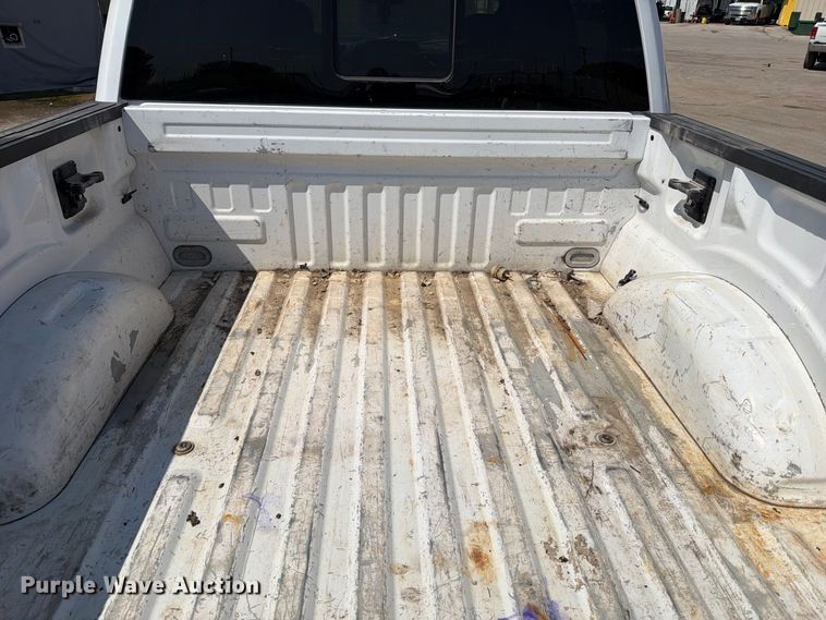image for item FT6279 2017 Ford F150  XLT Crew Cab pickup truck