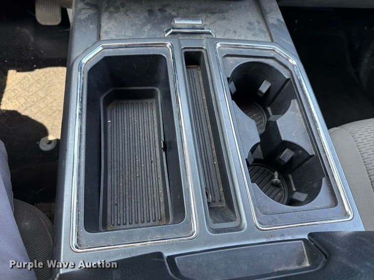image for item FT6279 2017 Ford F150  XLT Crew Cab pickup truck