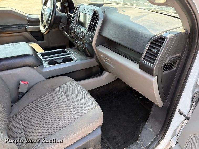 image for item FT6279 2017 Ford F150  XLT Crew Cab pickup truck