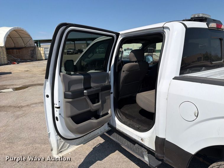 image for item FT6279 2017 Ford F150  XLT Crew Cab pickup truck