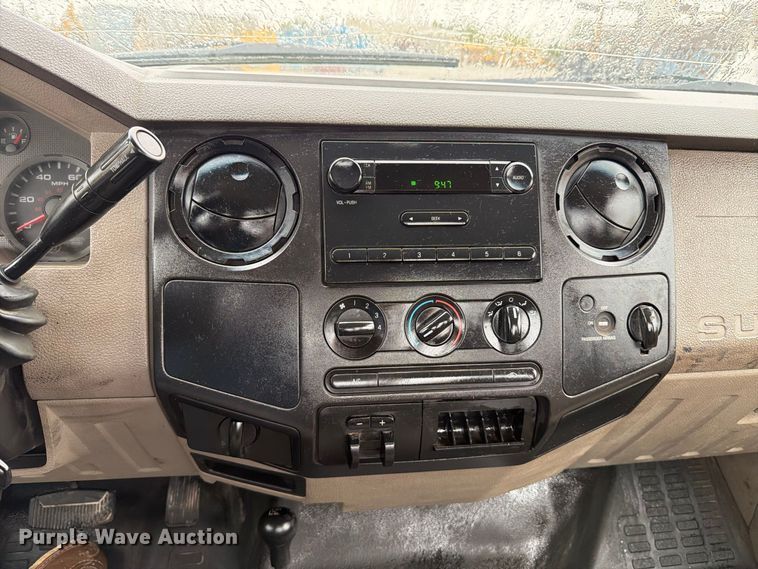 image for item FT6283 2010 Ford F250 Super Duty XL utility bed pickup truck